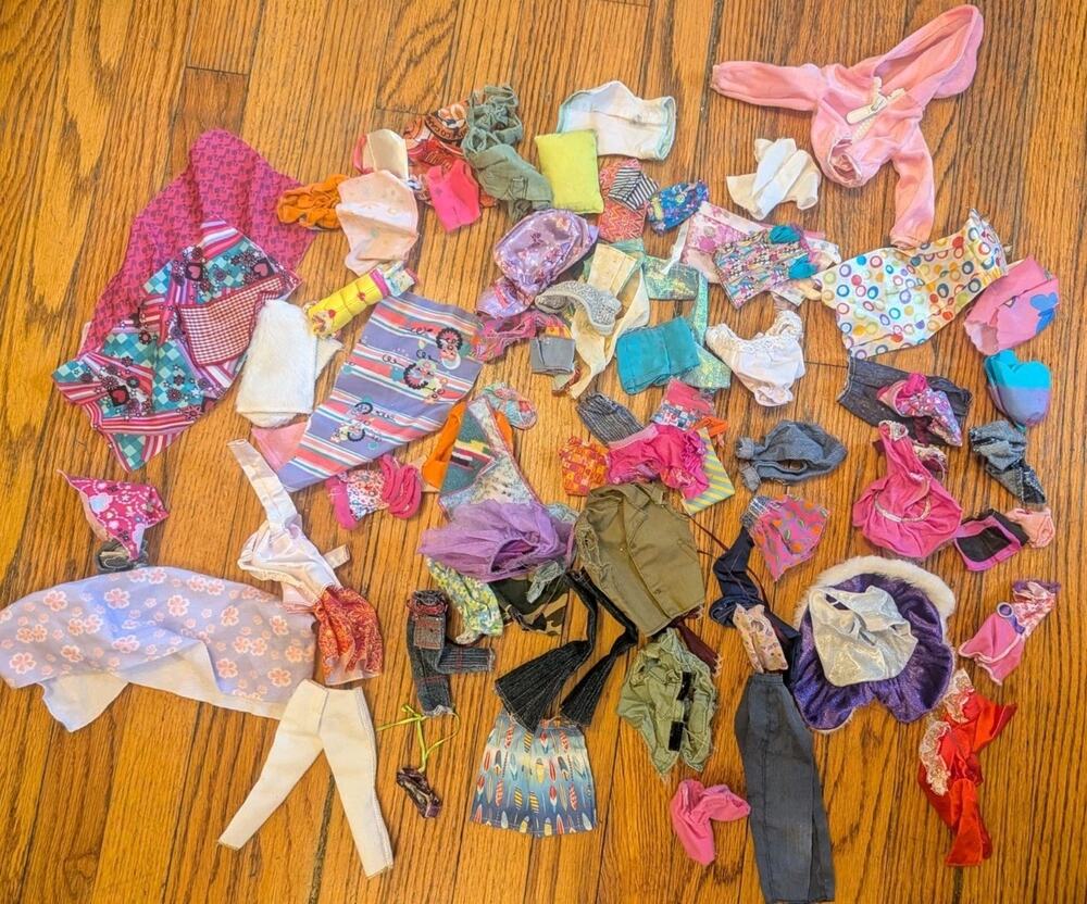 Vintage Stacy Beach Outfit Etc & Modern Barbie Clothes Huge